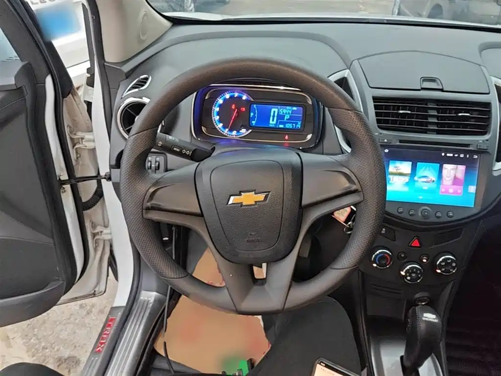 Chevrolet Trax 2015 — фото 11