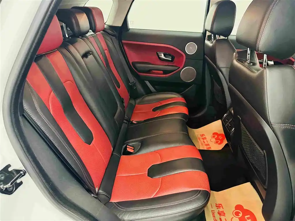 Land Rover Evoque 2015 — фото 26