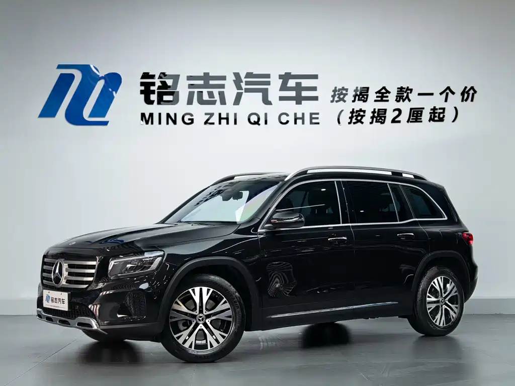 Mercedes-Benz GLB 2024 — фото 1