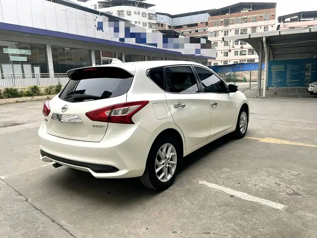 Nissan Tiida 2022