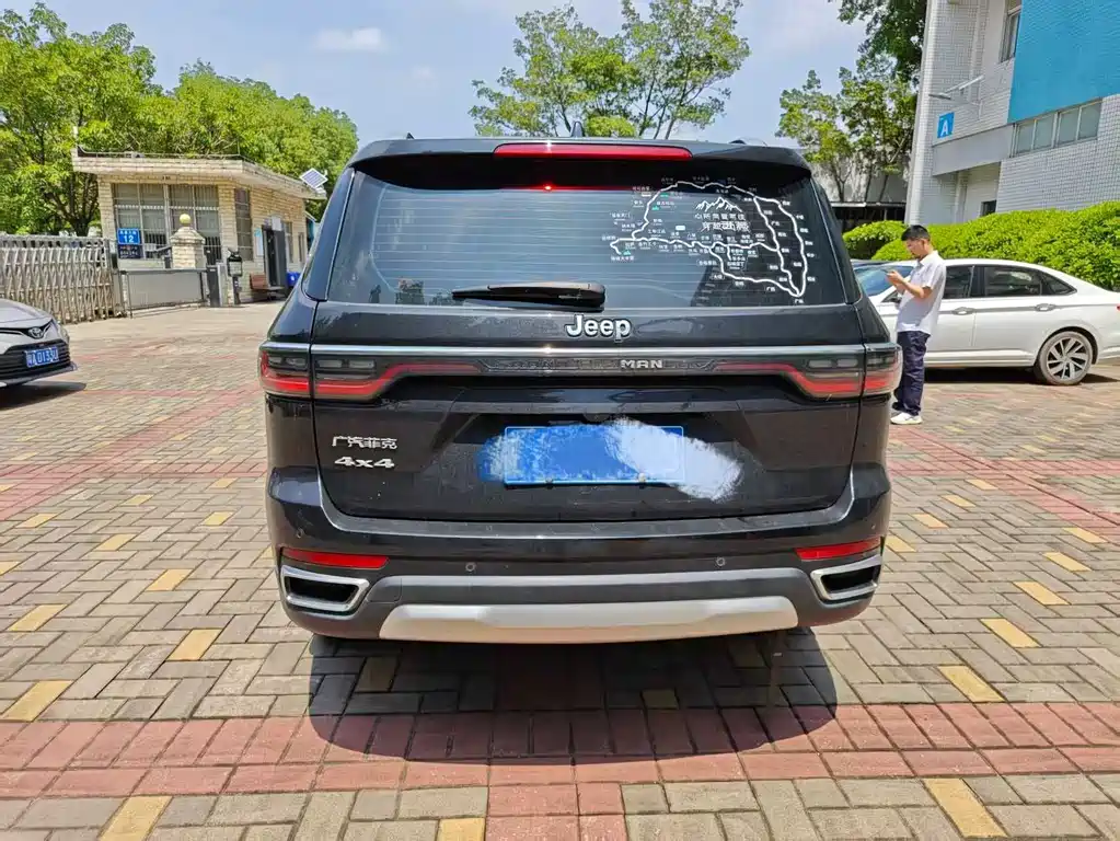 Jeep Grand Commander 2022 — фото 11