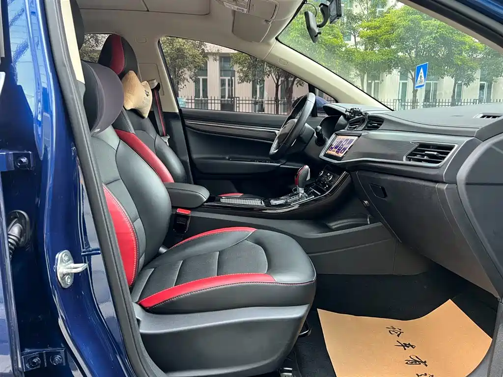 Geely Emgrand GS 2020 — фото 22