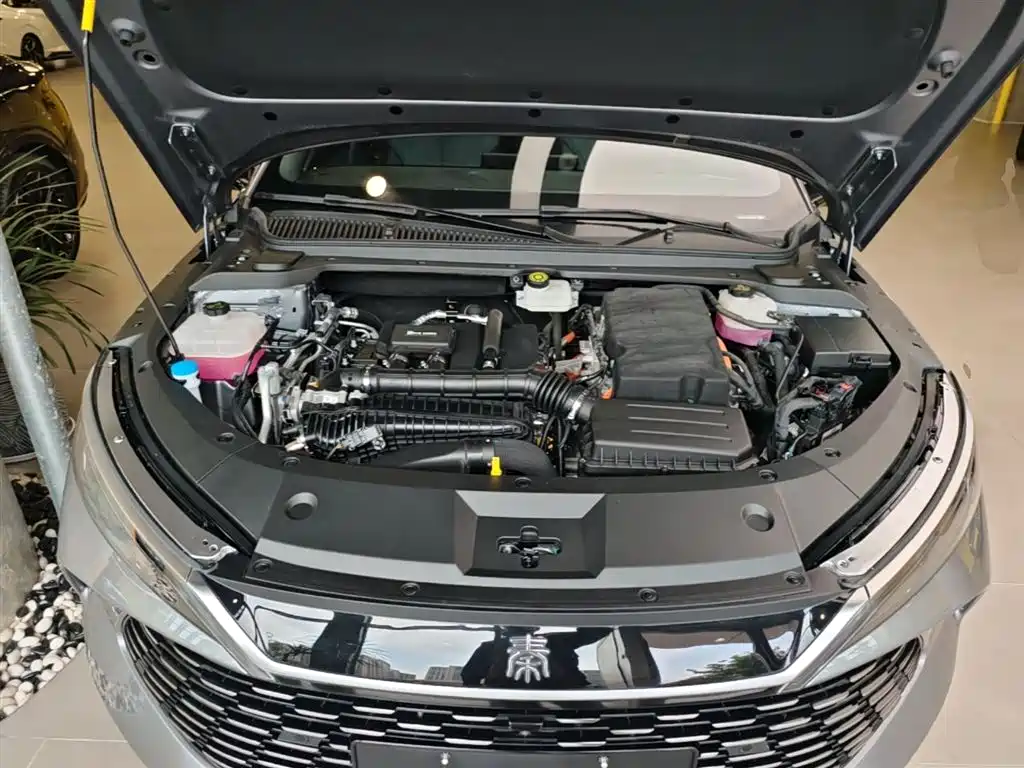 BYD Qin L 2025 — фото 20