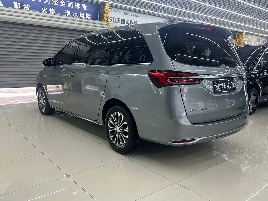 Buick GL8 2023