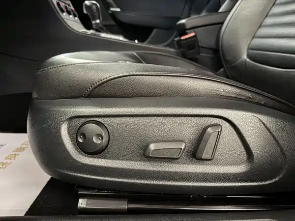 Volkswagen Magotan 2015