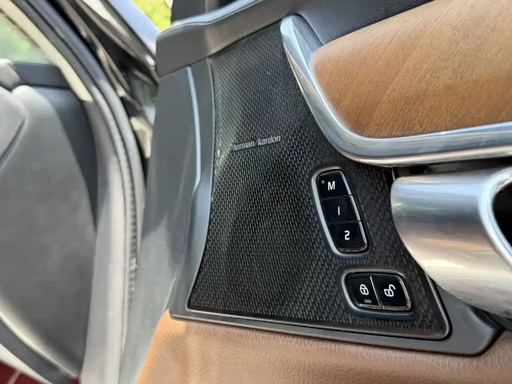 Volvo S90 2020 — фото 15