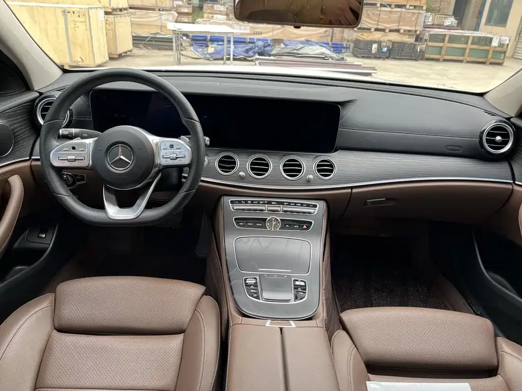 Mercedes-Benz E-Class 2020 — фото 8