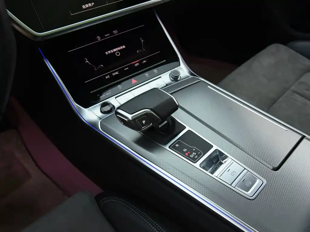 Audi A6L 2024 — фото 10