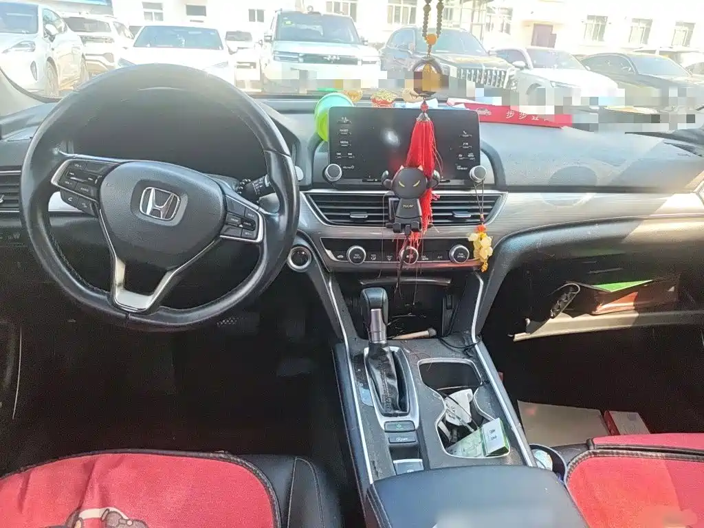 Honda Accord 2019 — фото 13