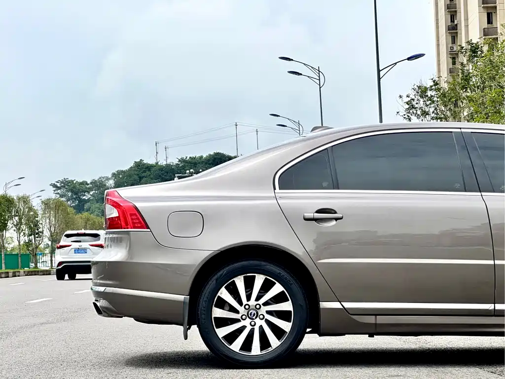 Volvo S80L 2015 — фото 11