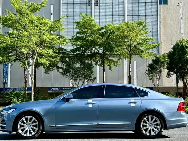 Volvo S90 2020