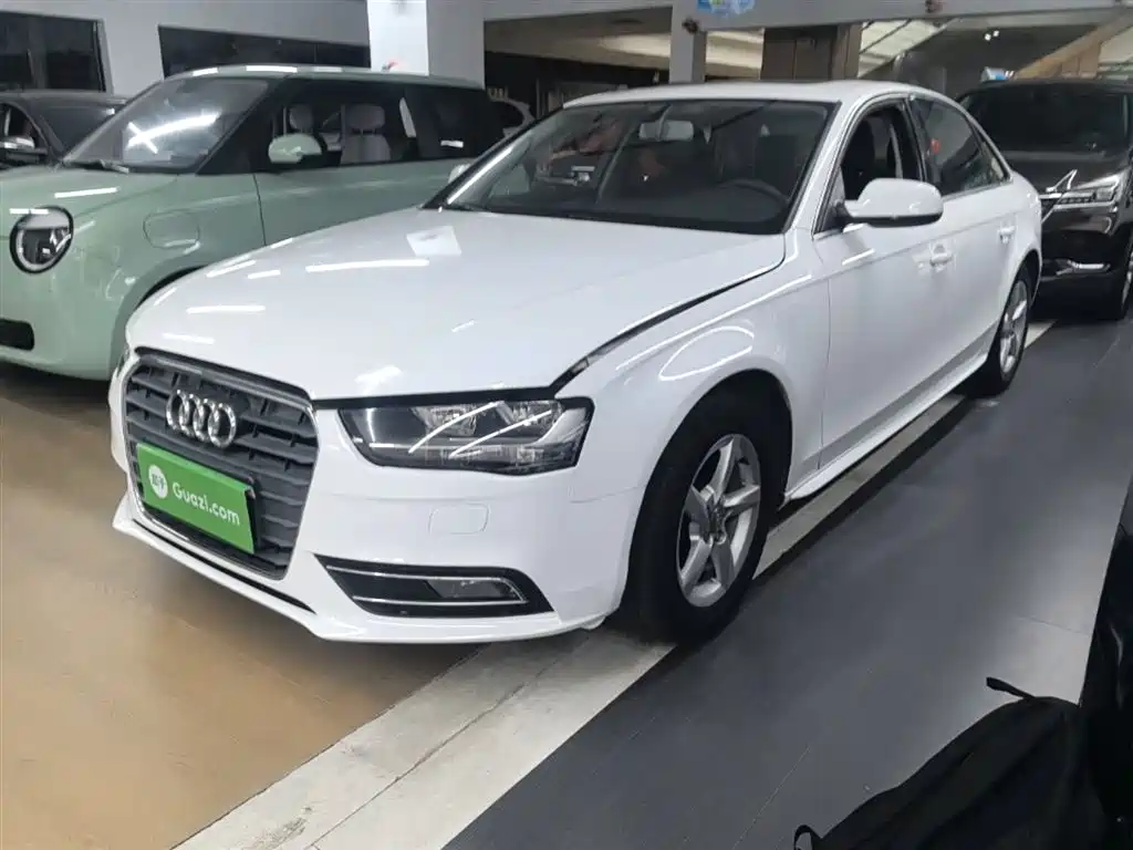 Audi A4L 2015