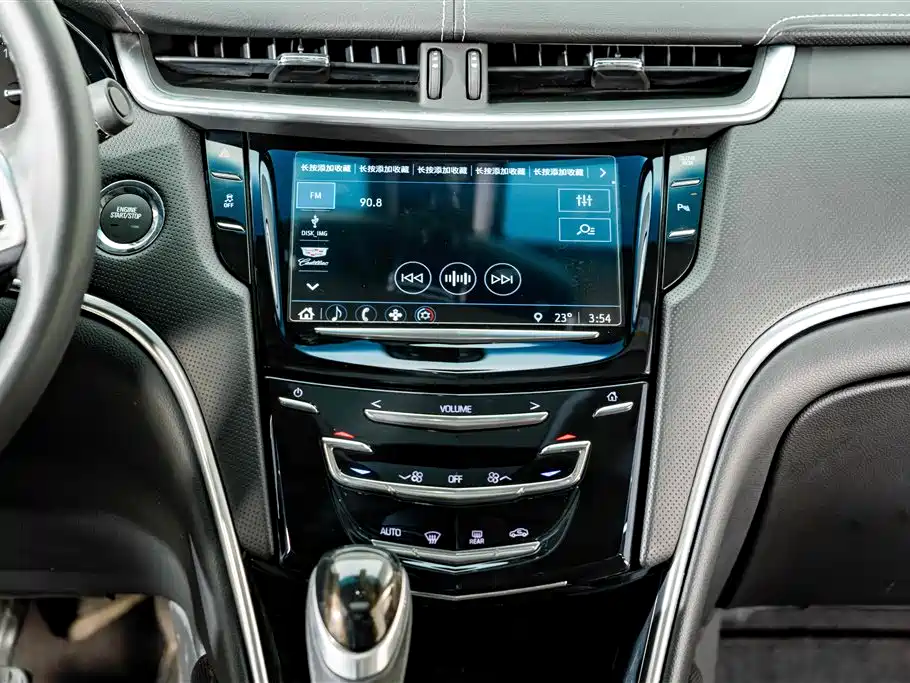 Cadillac XTS 2018 — фото 13