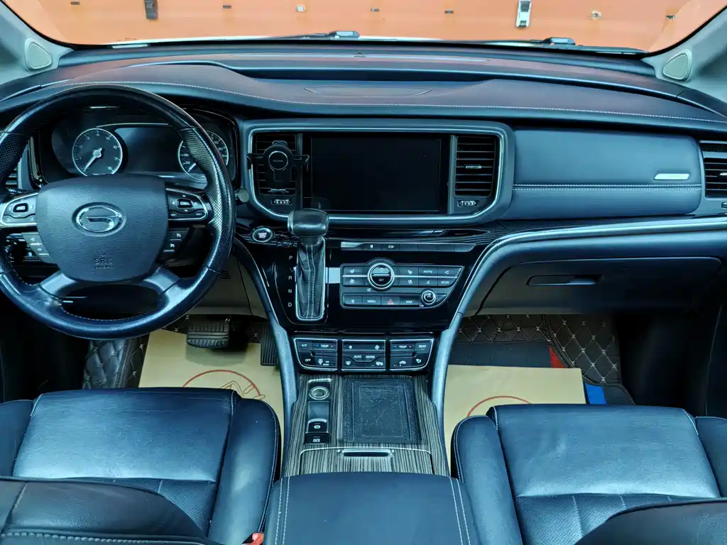 GAC Trumpchi M8 2019 — фото 20