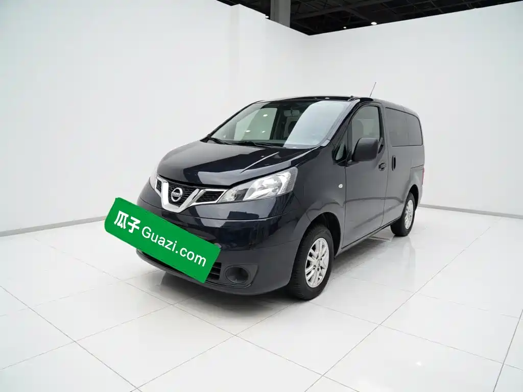 Nissan NV200 2017
