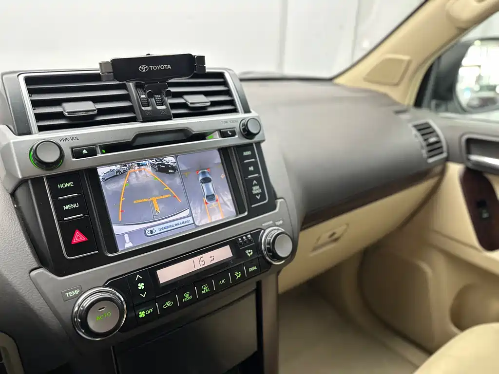 Toyota Prado 2016 — фото 27