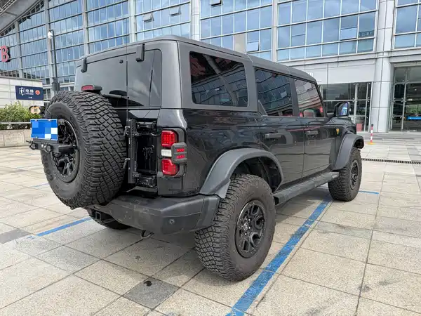 Ford Bronco 2024