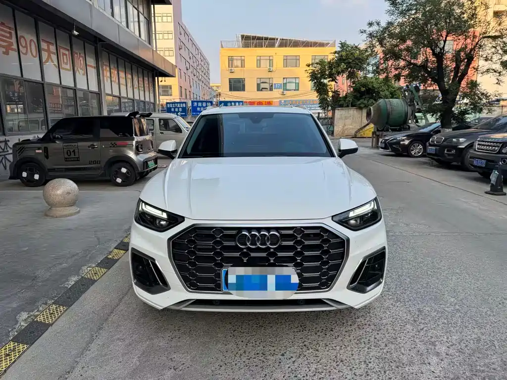 Audi Q5L 2021