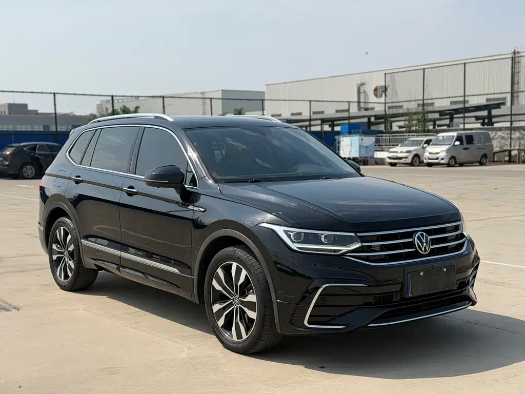Volkswagen Tiguan L 2022
