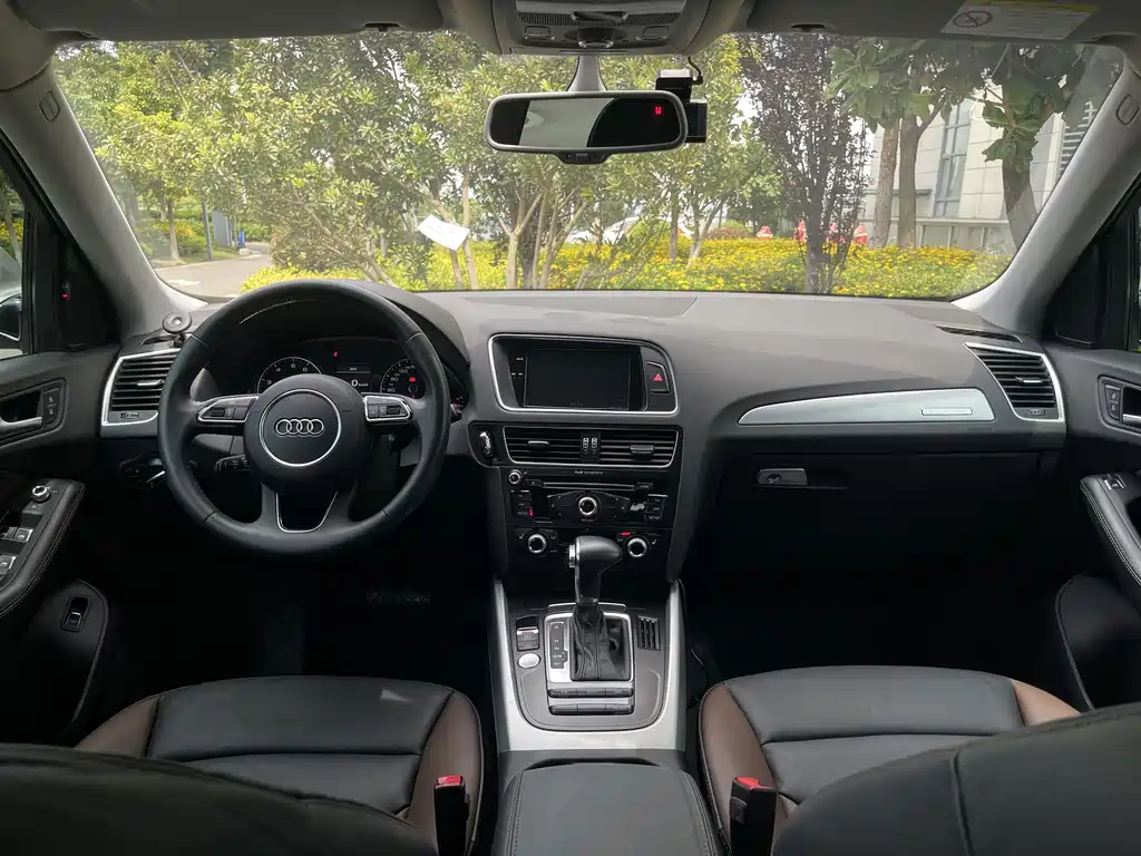 Audi Q5 2018 — фото 10