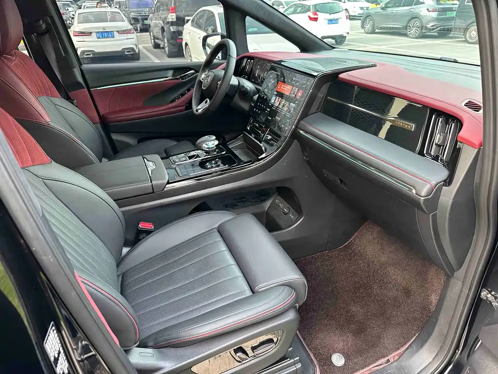 GAC Motor Trumpchi M8 2025 — фото 30