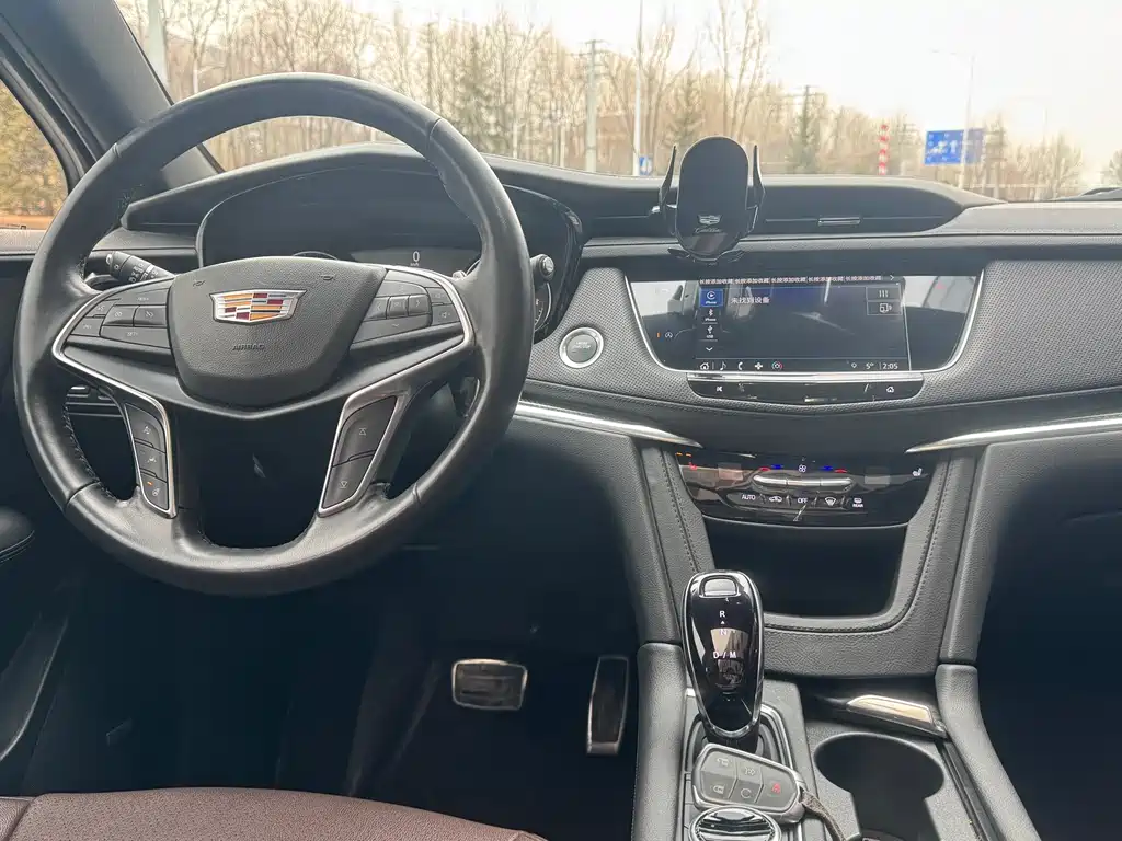 Cadillac XT5 2024 — фото 14
