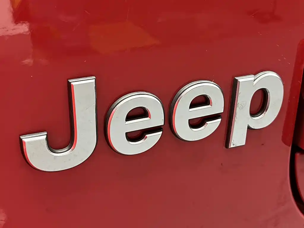 Jeep Wrangler 2018 — фото 26