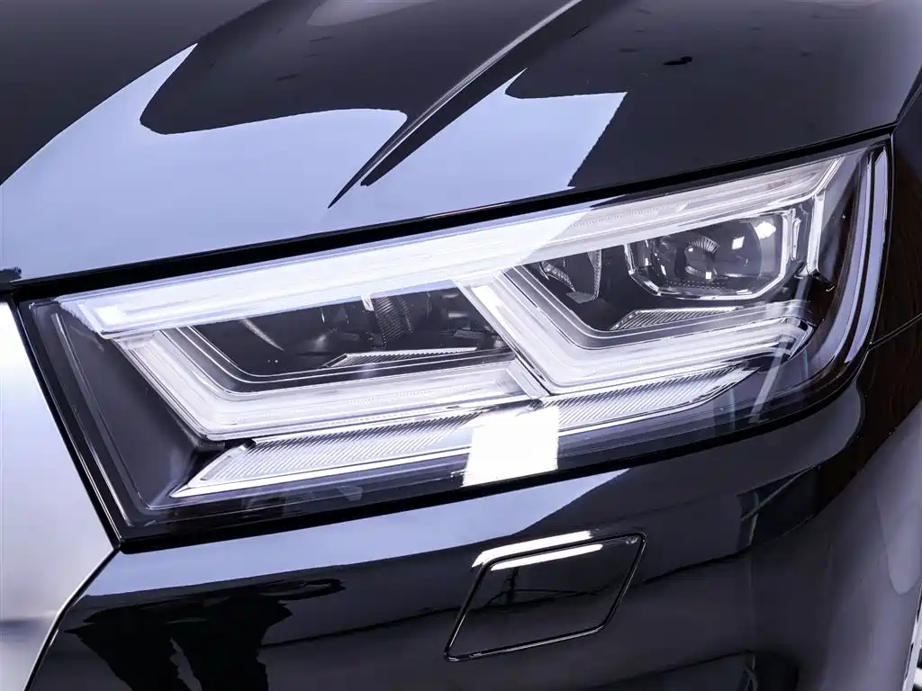 Audi Q5L 2020 — фото 4