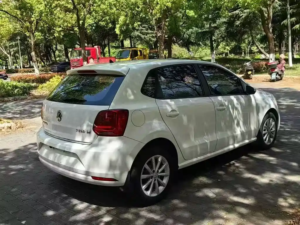 Volkswagen Polo 2015