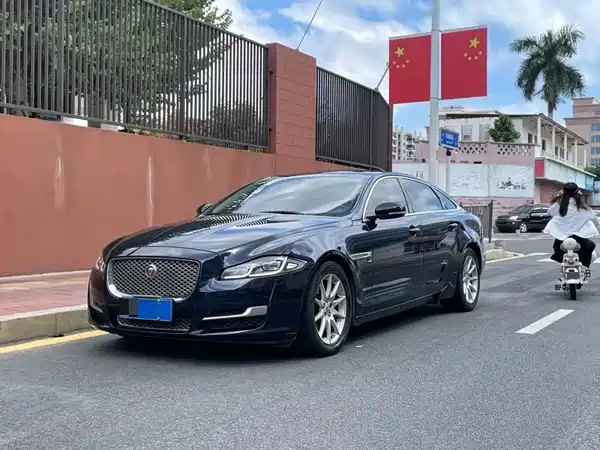Jaguar XJ 2017
