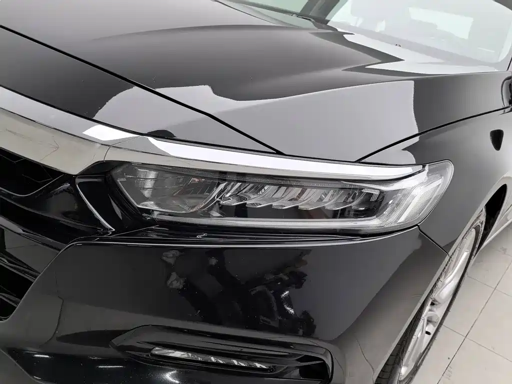 Honda Accord 2018 — фото 7