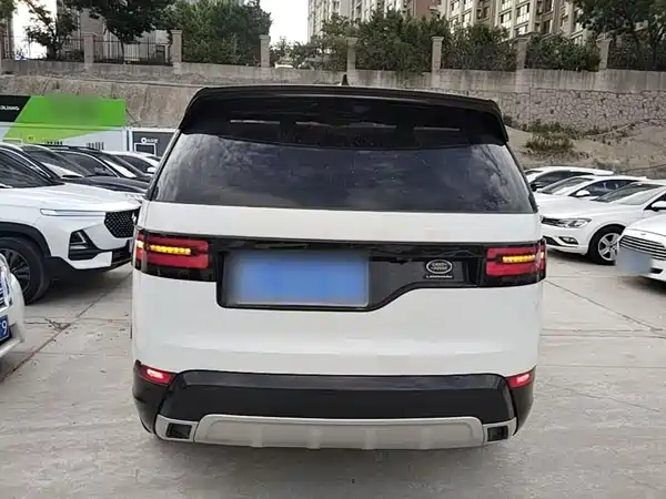 Land Rover Discovery 2021