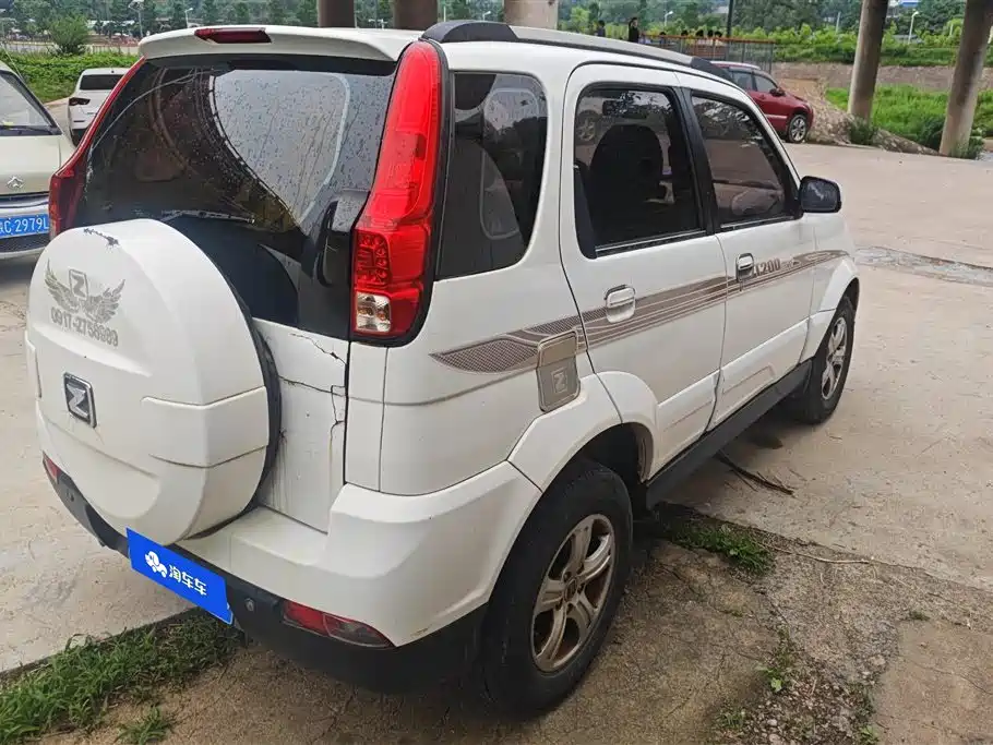 Zotye ZhongTaiT200 2013