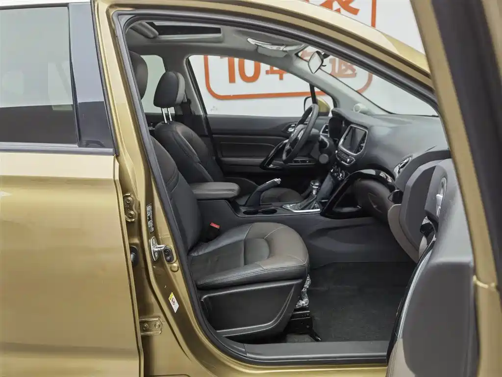 GAC Motor Trumpchi GS4 2015 — фото 23