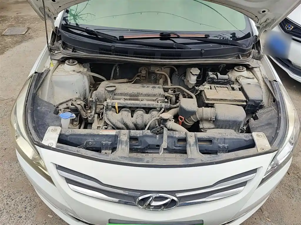 Hyundai Verna 2018 — фото 20