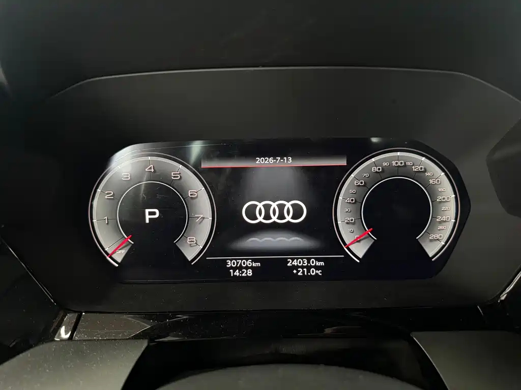 Audi A3 2024 — фото 10