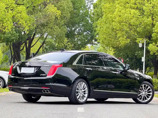 Cadillac CT6 2017