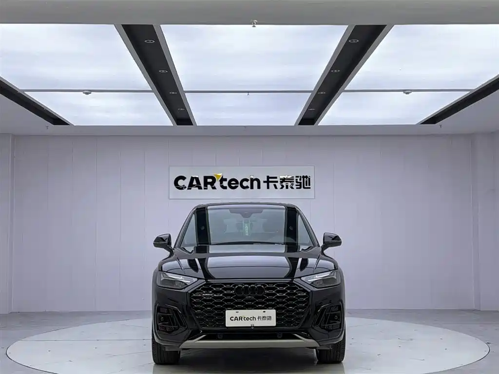 Audi Q5L Sportback 2023 — фото 8