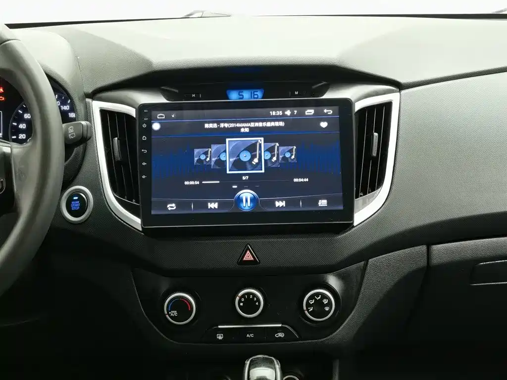 Hyundai ix25 2017 — фото 12
