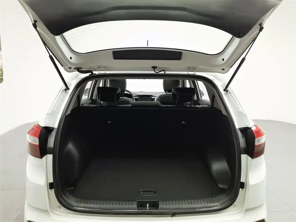 Hyundai ix25 2017 — фото 16