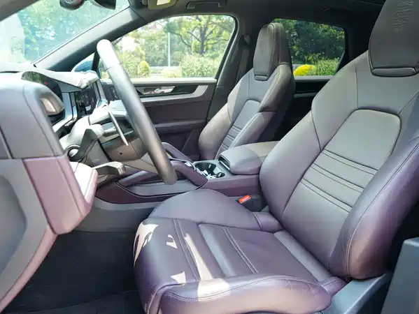 Porsche Cayenne 2024