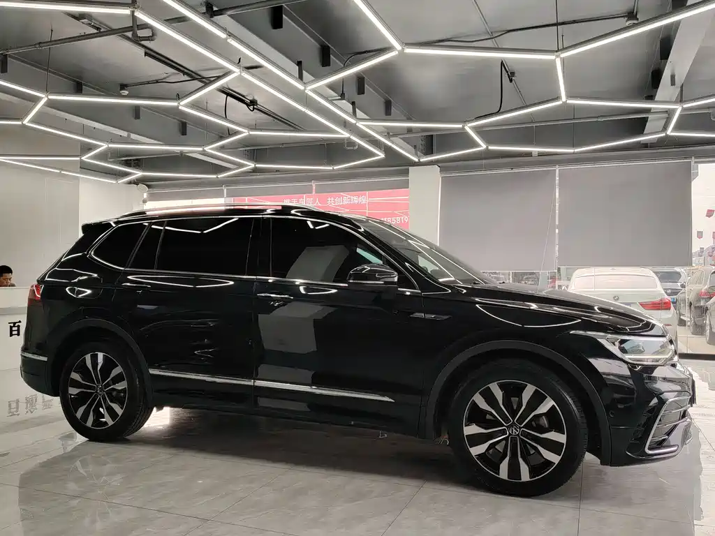 Volkswagen Tiguan L 2022 — фото 5