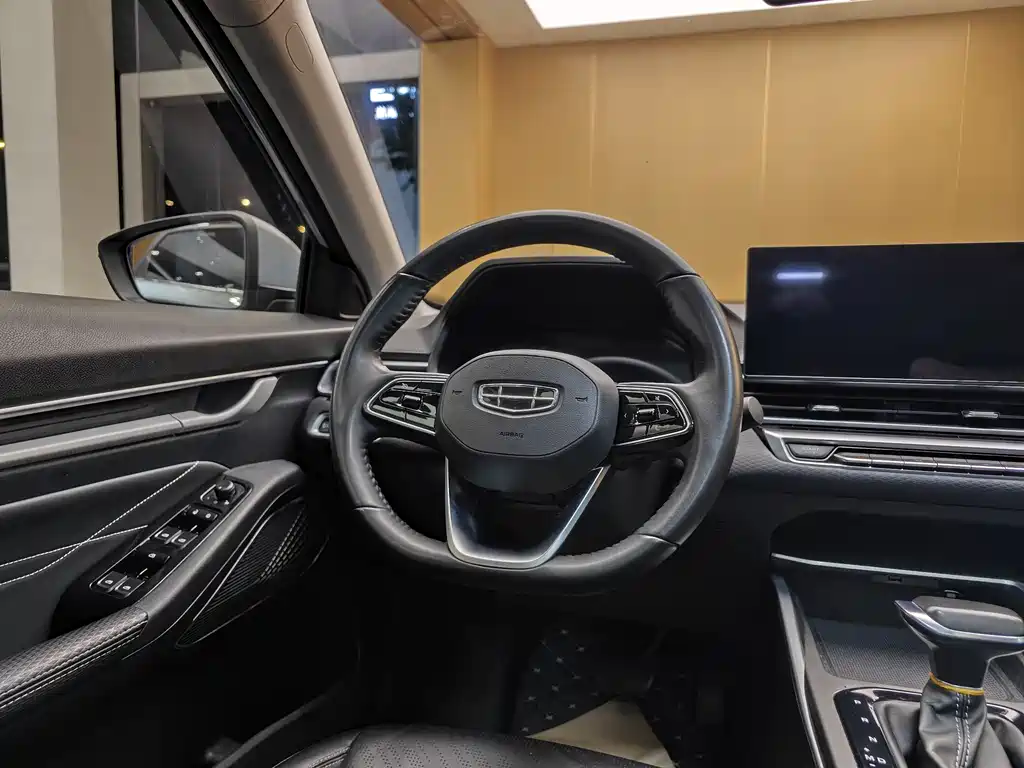 Geely Emgrand 2023 — фото 15