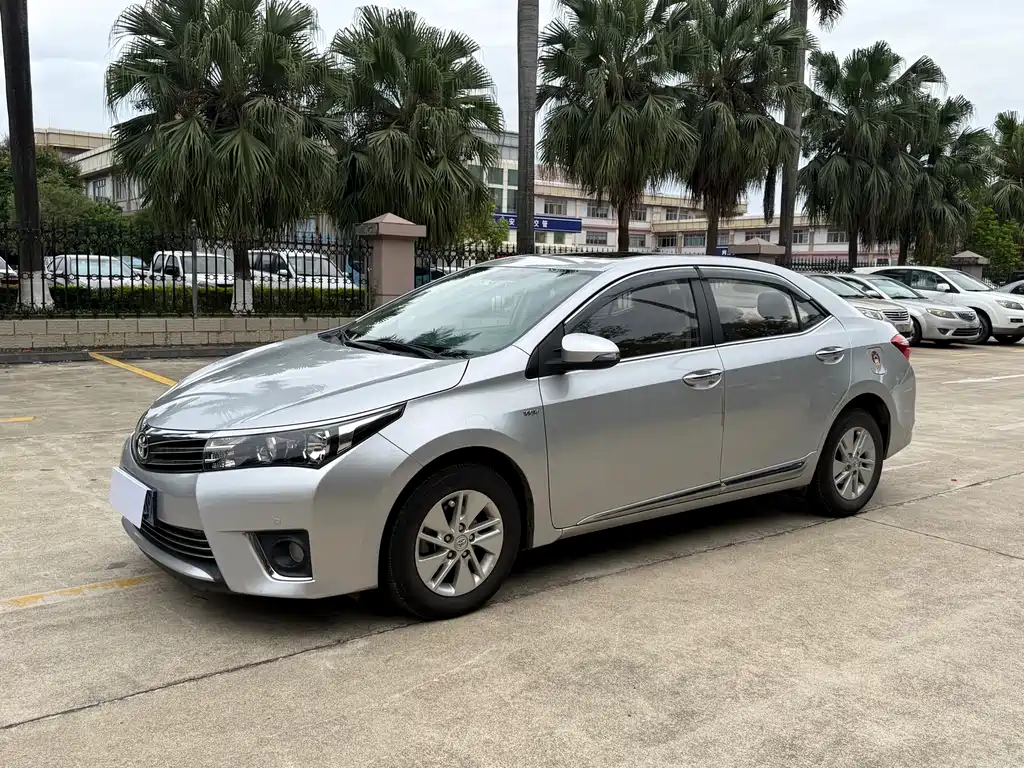 Toyota Corolla 2016 — фото 1