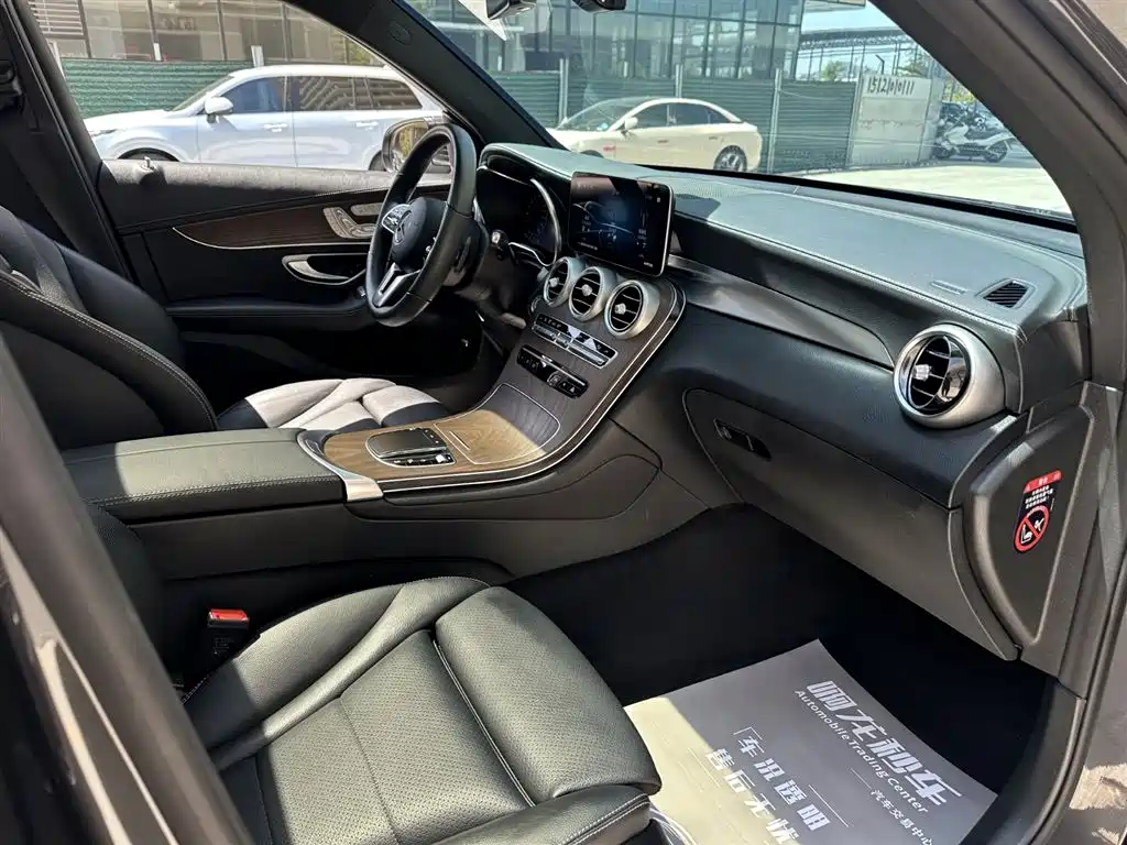 Mercedes-Benz GLC 2023 — фото 13