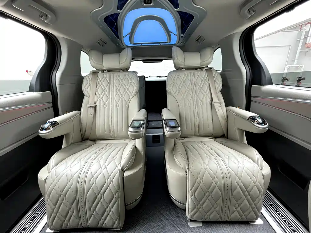Toyota Sienna 2026 — фото 11