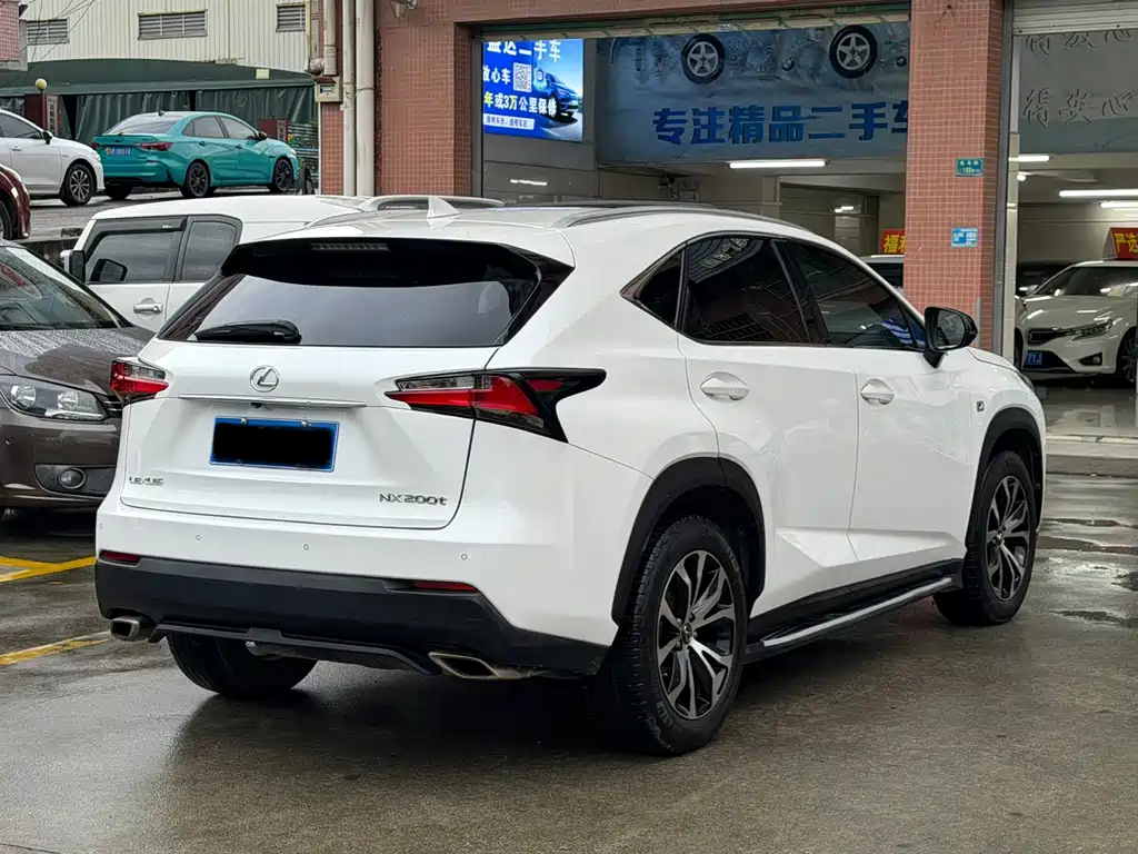 Lexus NX 2015 — фото 8