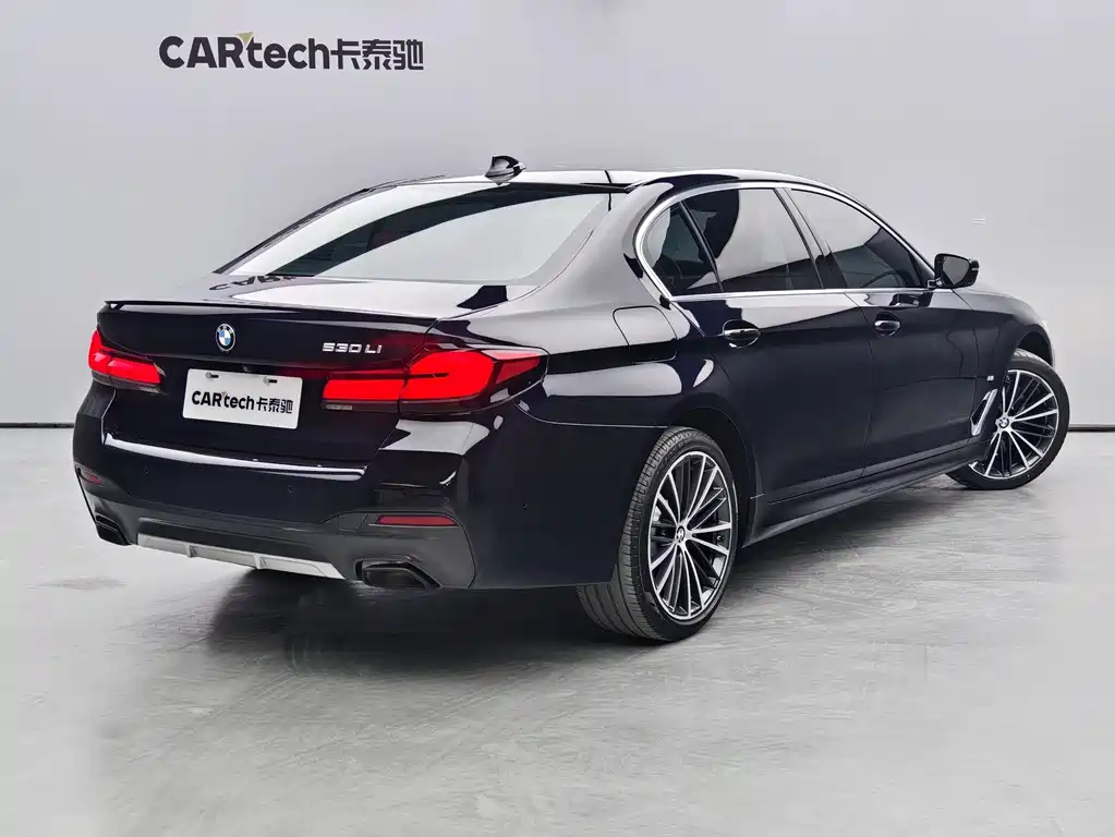 BMW 5 Series 2022 — фото 15