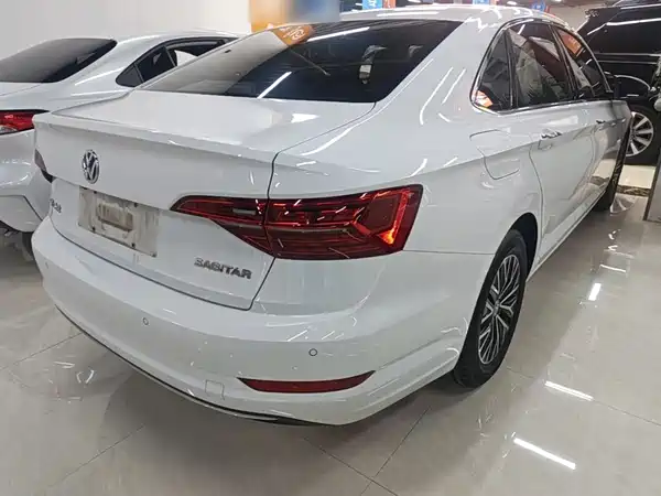 Volkswagen Sagitar 2020
