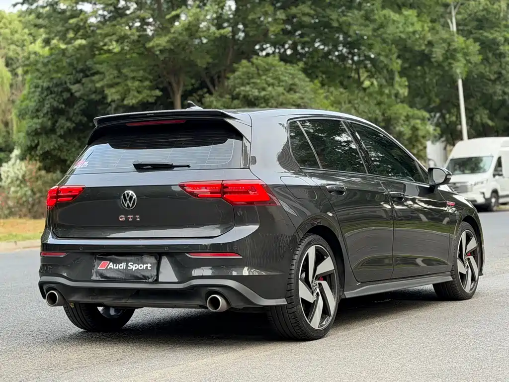 Volkswagen Golf GTI 2021 — фото 4